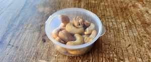 Cashew Nut (s)
